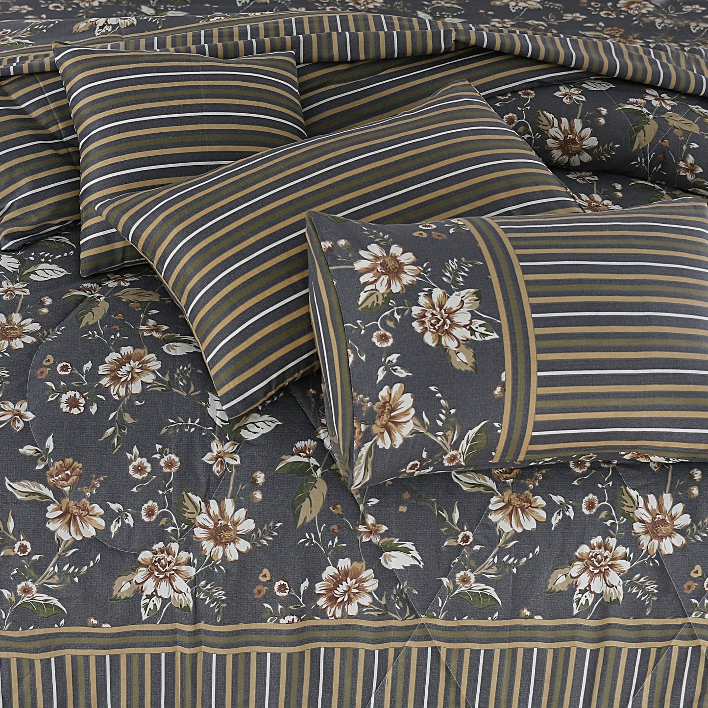 7 Pcs Comforter Set King Size Design KCC 00329